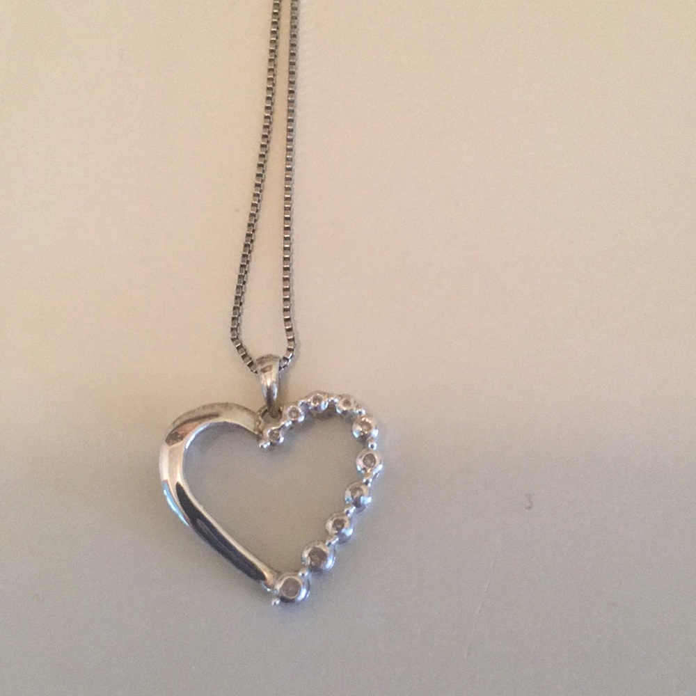 Steing silver necklace